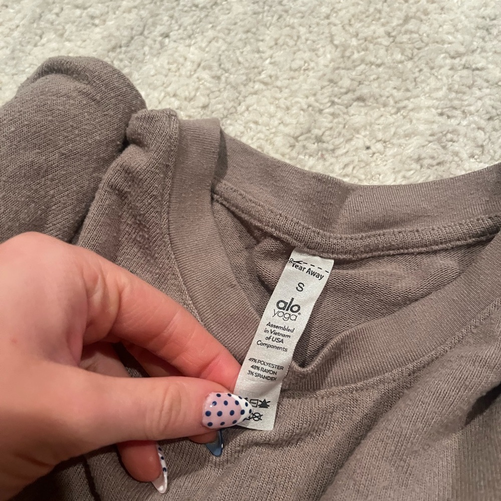 Alo soho pull over - image 3